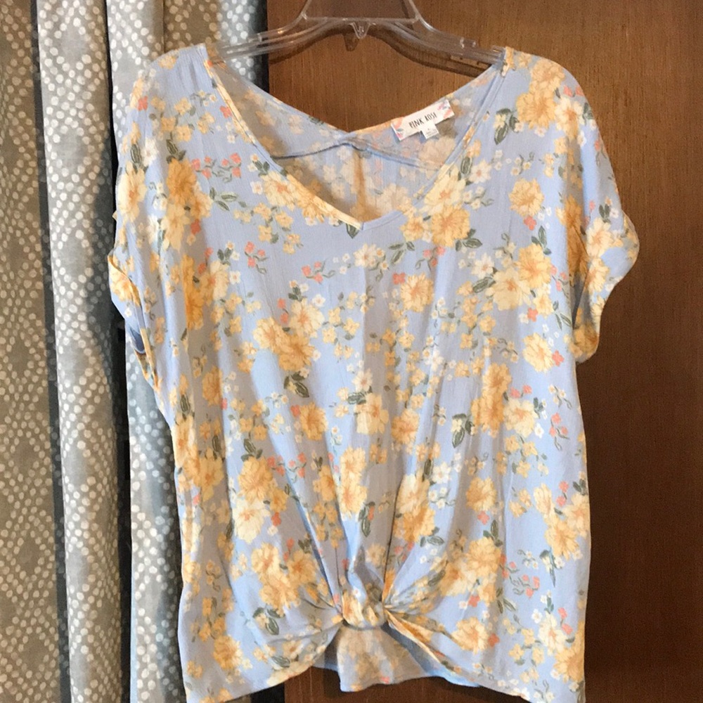 Pink Rose | Cute Spring Top!